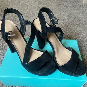 LC Lauren Conrad Black Strappy Block Heel Sandals
